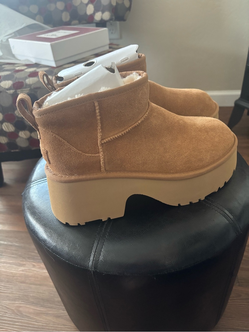 UGG Chestnut Suede Shearling-Lined Ankle Boot - Picture 4 of 7